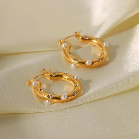 Zircon & Pearl Mix Hoop Earrings 18K Gold - Picture 5 of 7